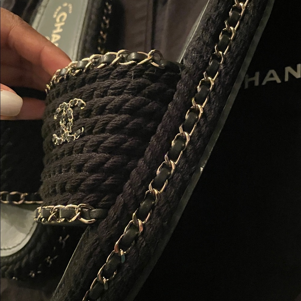 CHANEL Black Rope Chain Slides - Picture 5 of 5
